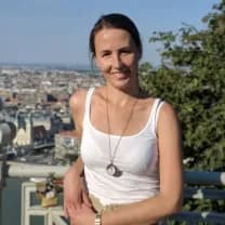 Tanamár Petra oktató